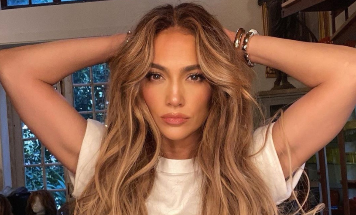 Solo Apta Para Valientes La Nueva Melena Kilometrica De Jennifer Lopez Cadena Dial