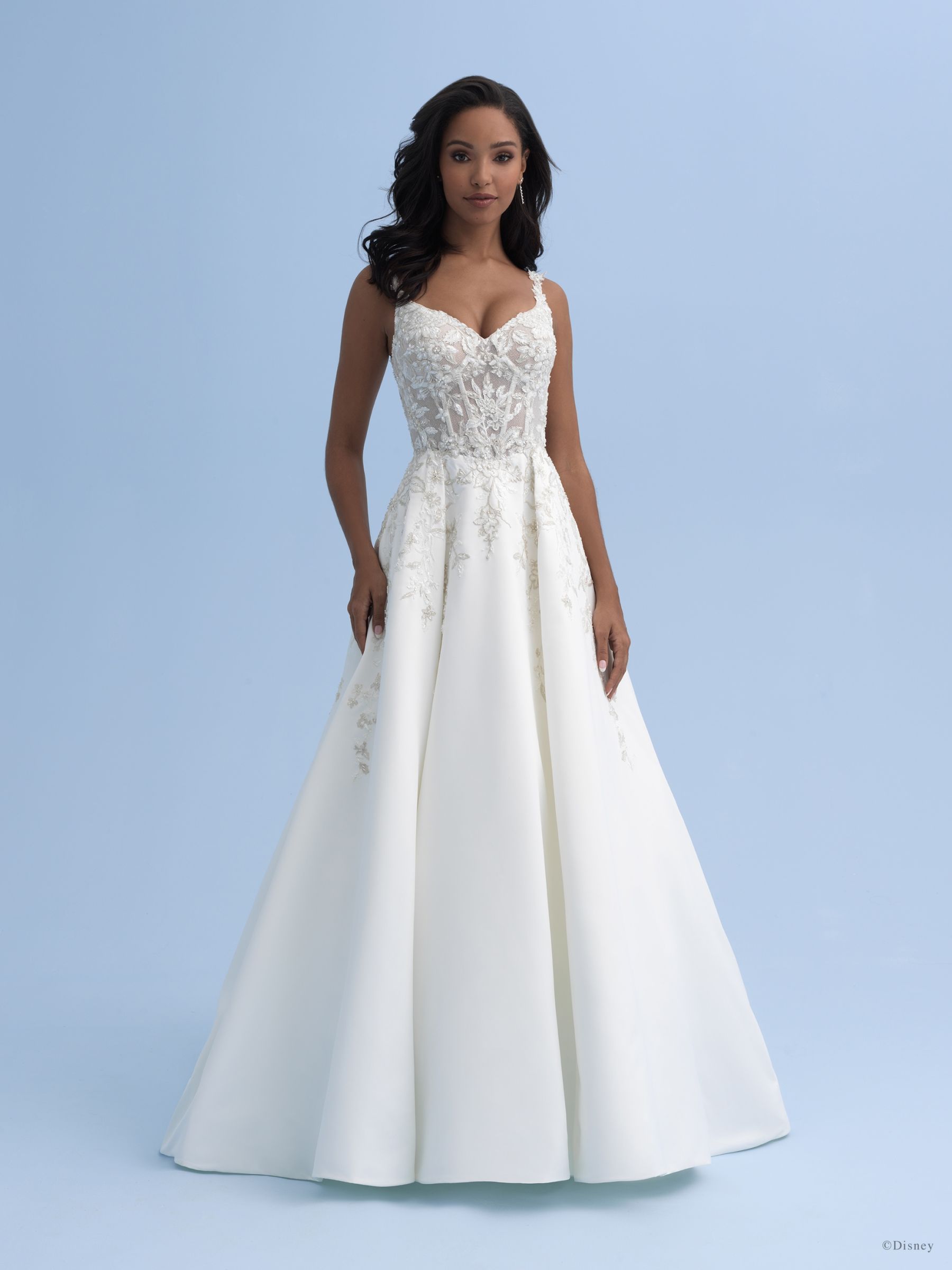 Disney lanza línea de vestidos de novia - Cadena