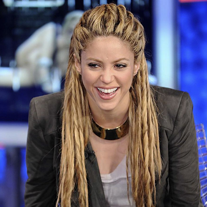 Shakira con rastas